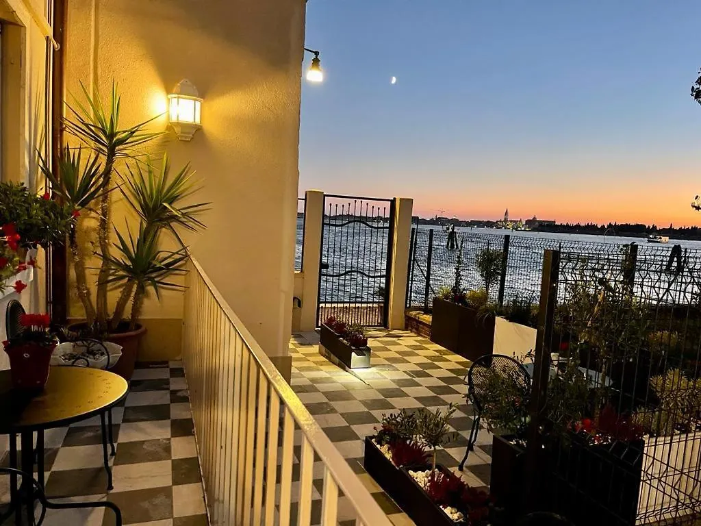 Casa Sulla Laguna Murano