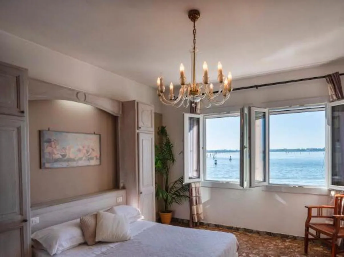 Casa Sulla Laguna Murano Guest house